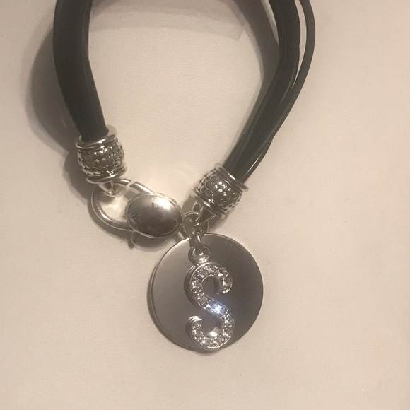 Vintage 6 Strand Black Vegan Waxed Cord Initial Rhinestone “S” Bracelet 7.5 - Picture 9 of 15